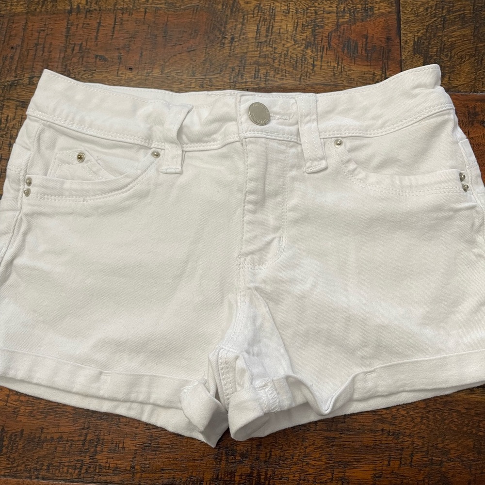 ☀️🌸White jean shorts -Booty shaping